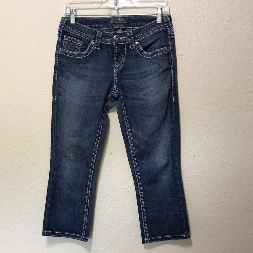 Silver Aiko Blue Capris with Subtle Fading. Very Good Condition. Size 27.